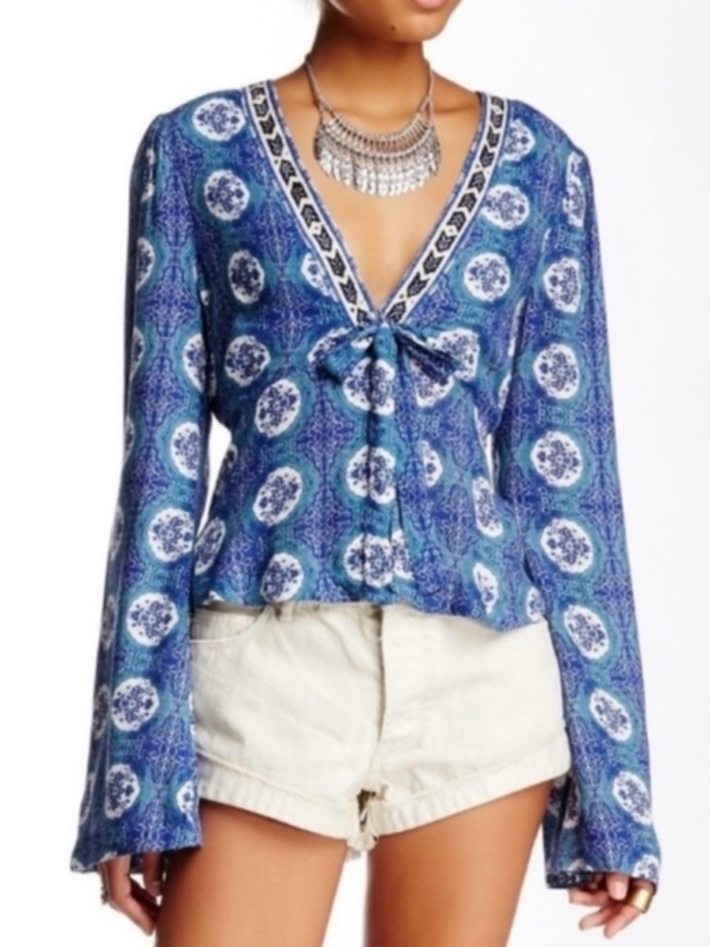 Free People Time of Your Life Tie-Front Bell Sleeve Blue Printed V-Neck Tunic S‎